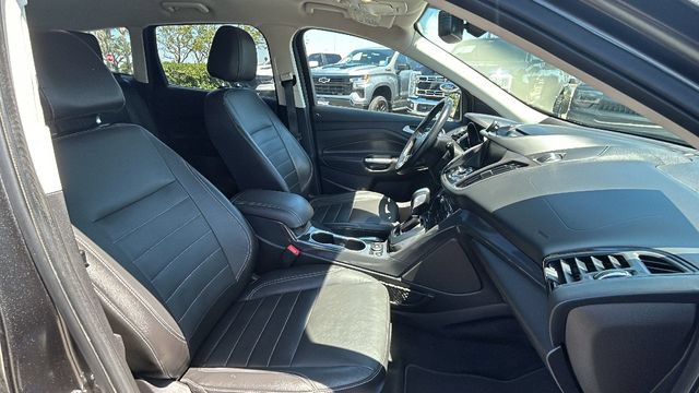 Used 2015 Ford Escape Titanium w/ Equipment Group 301A AWD/4WD image 11