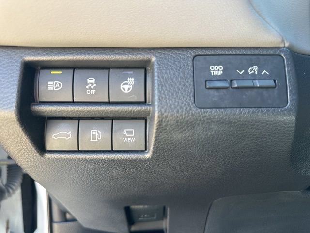Certified 2021 Toyota Avalon Limited w/ Advanced Safety Package FWD image 11