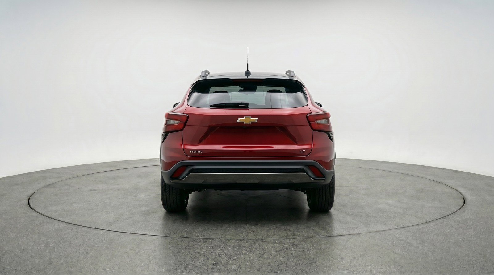Used 2025 Chevrolet Trax LT FWD image 7