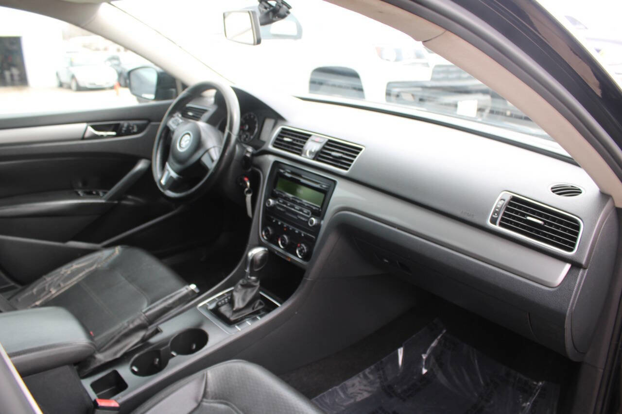 Used 2014 Volkswagen Passat 2.5 S image 13