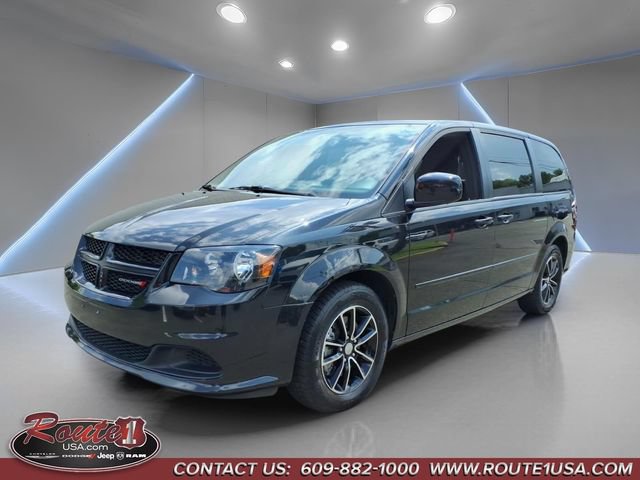 Used 2016 Dodge Grand Caravan SE FWD image 8