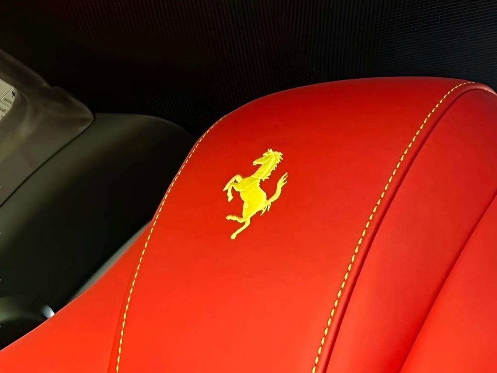 Used 2022 Ferrari F8 Tributo RWD image 15
