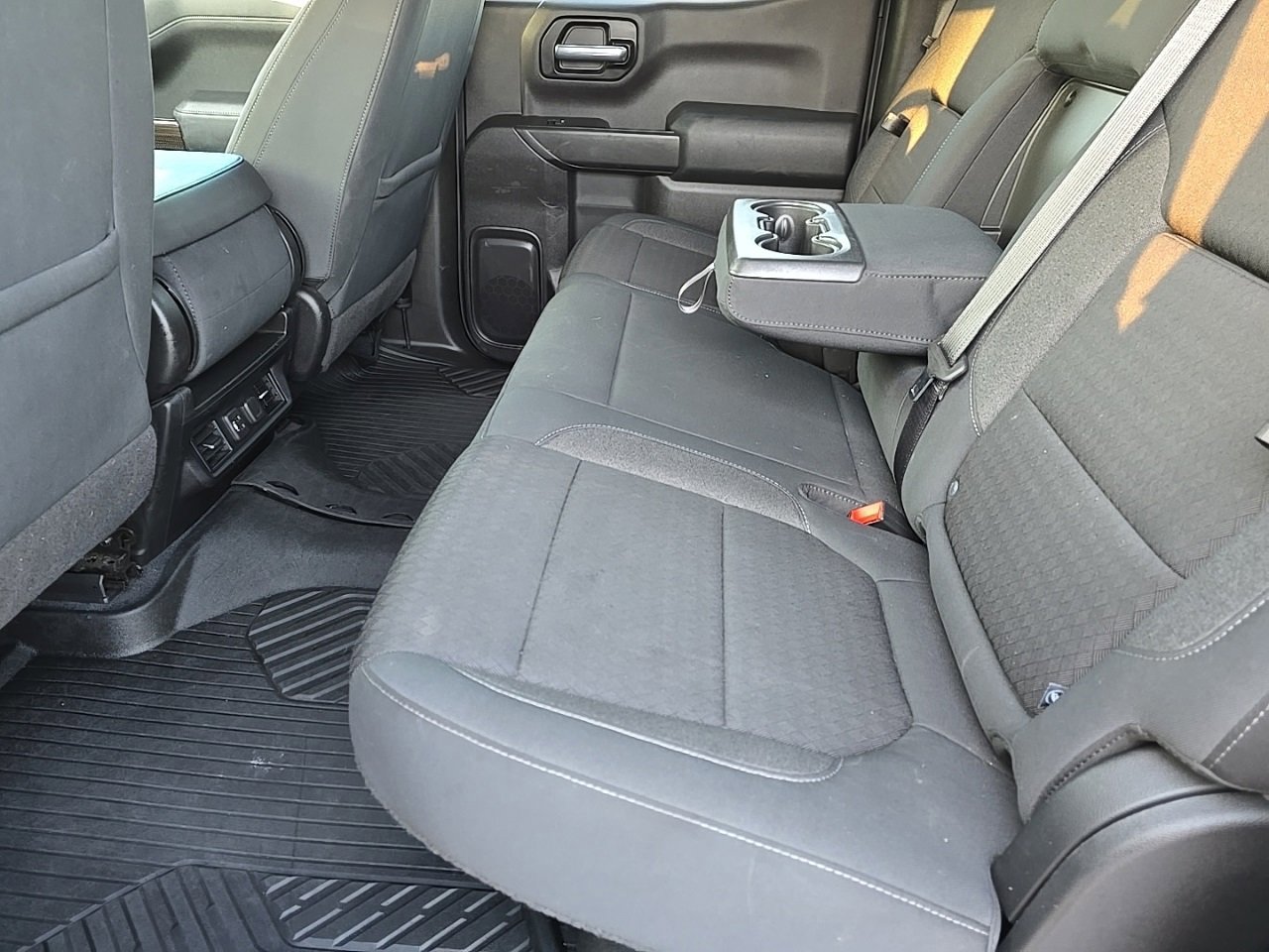 Used 2020 Chevrolet Silverado 1500 LT w/ All-Star Edition image 27