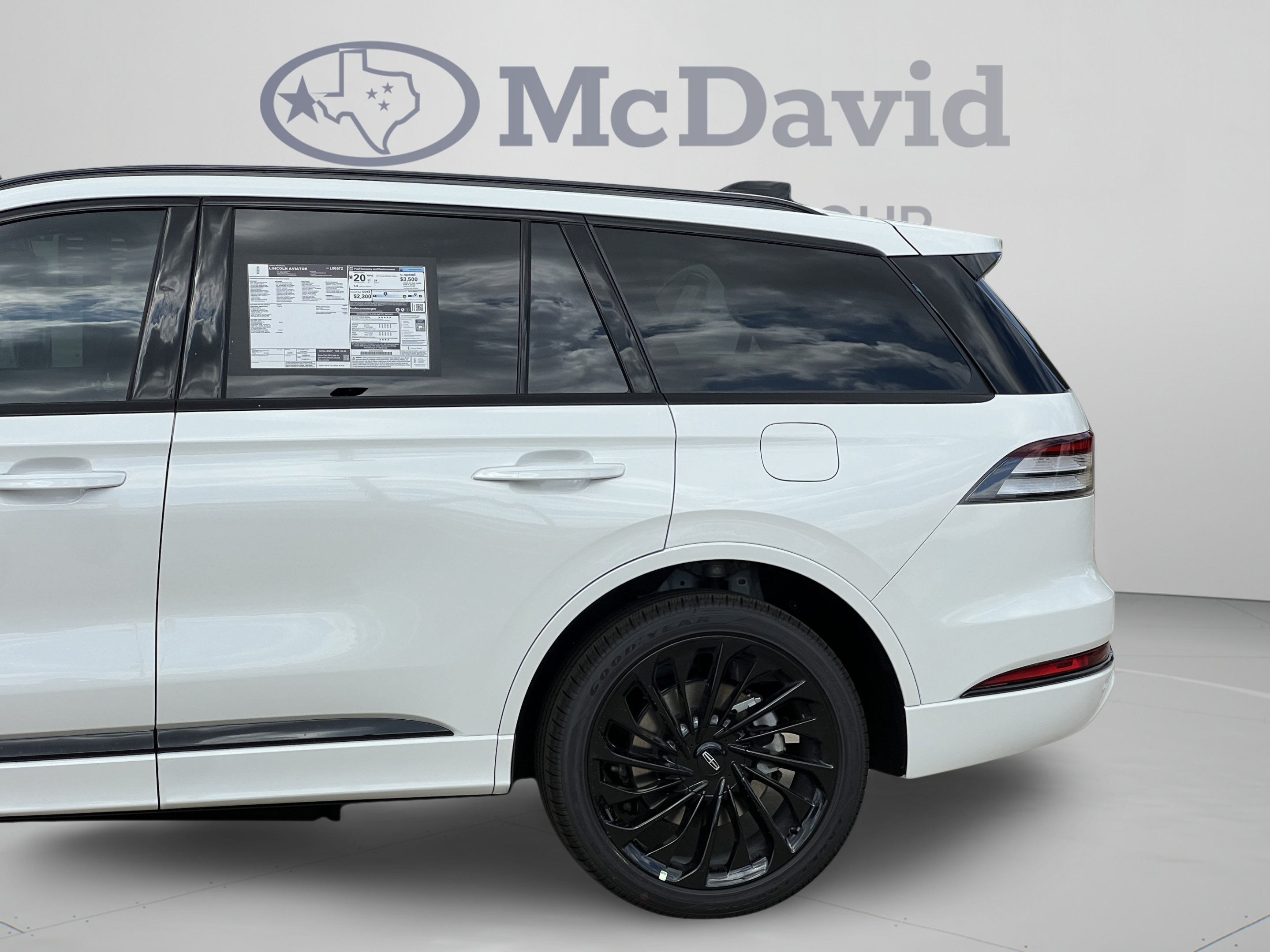 New 2027 Lincoln Aviator Reserve AWD/4WD image 30