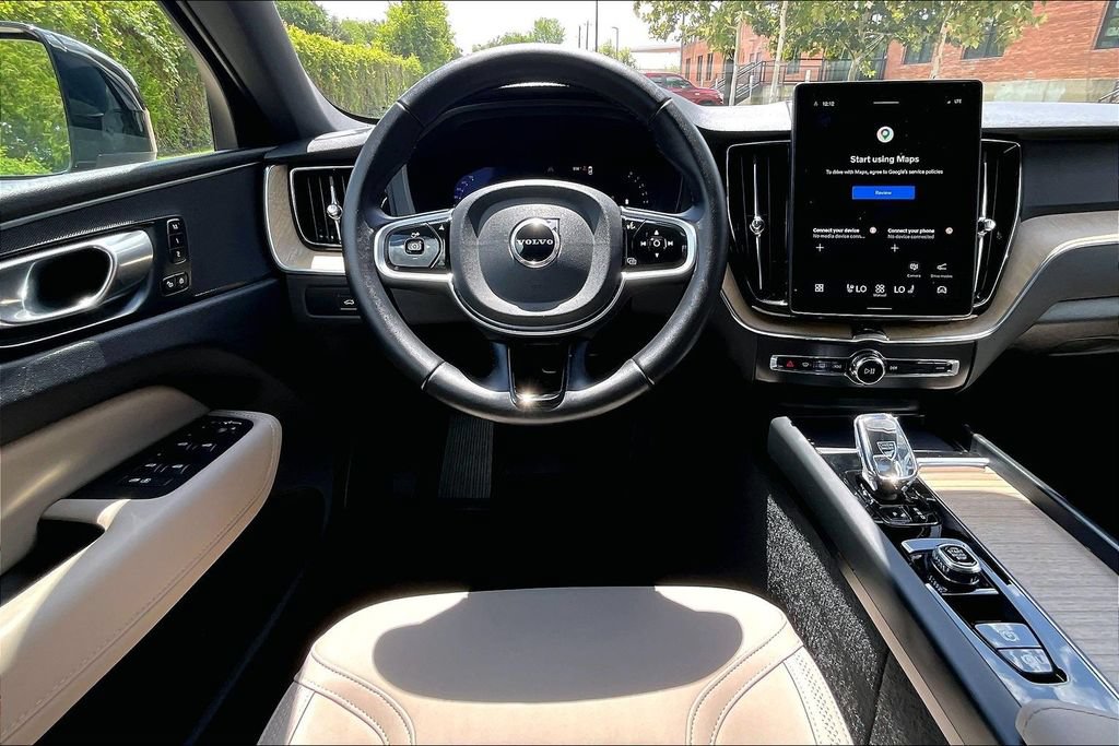 Certified 2026 Volvo XC60 B5 Plus AWD/4WD image 7