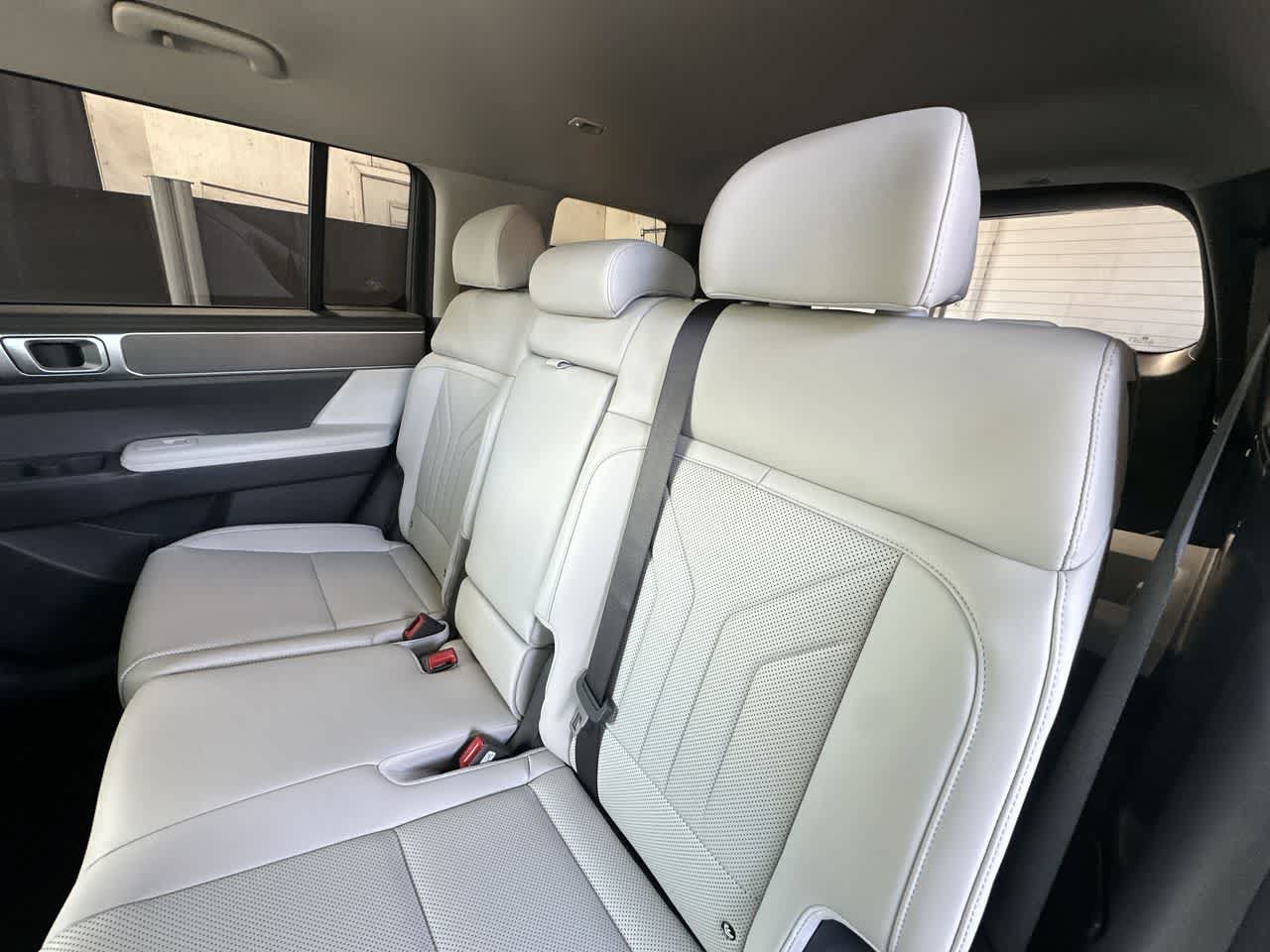 New 2027 Hyundai Santa Fe SEL FWD image 22