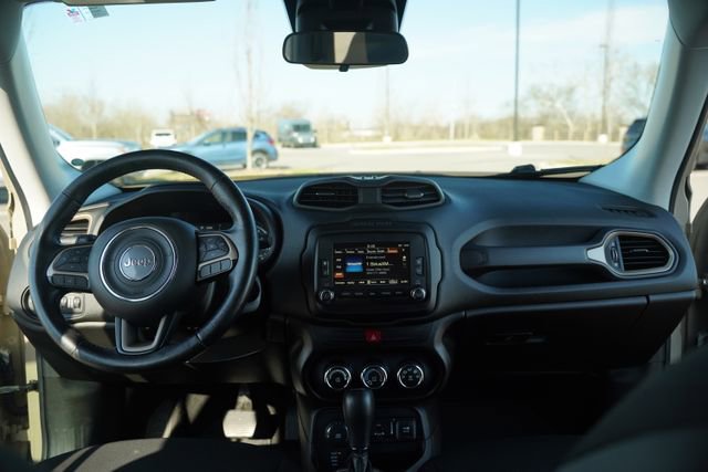 Used 2016 Jeep Renegade 75th Anniversary image 25