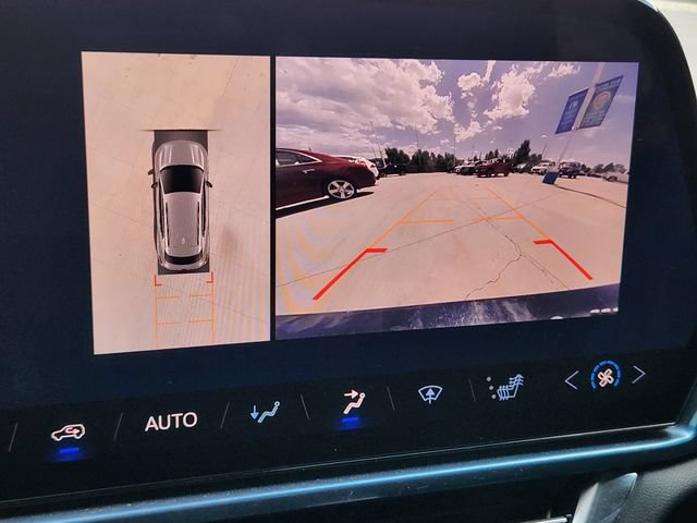Used 2024 Chevrolet Equinox EV LT FWD image 21