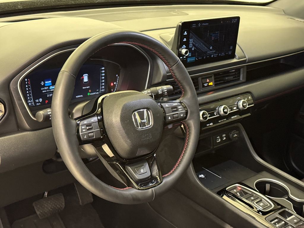 Certified 2025 Honda Pilot Black Edition image 20