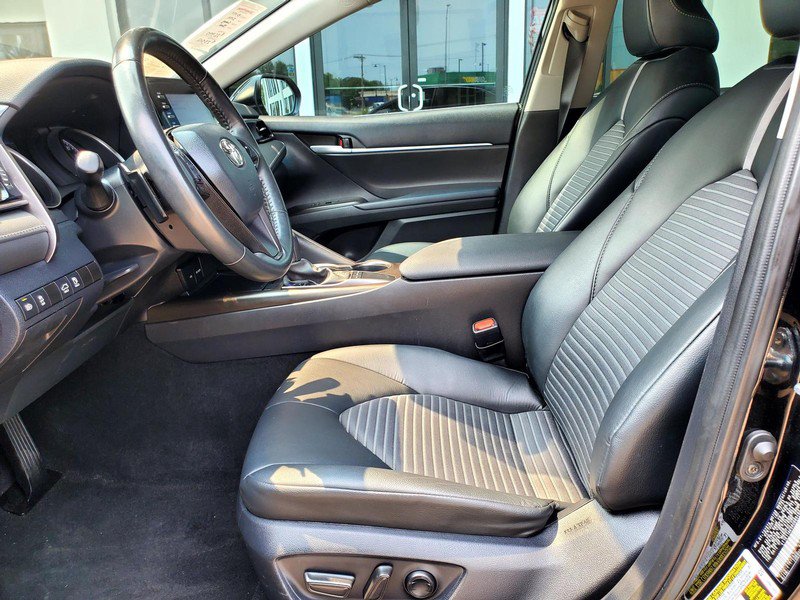 Used 2024 Toyota Camry SE FWD image 11