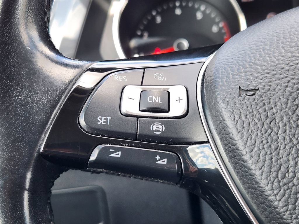 Used 2019 Volkswagen Tiguan SE AWD/4WD image 21