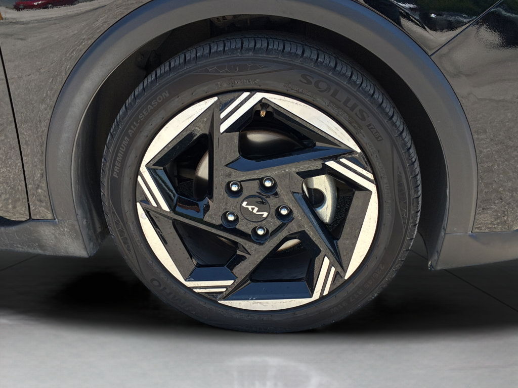 Certified 2025 Kia K4 EX FWD image 31