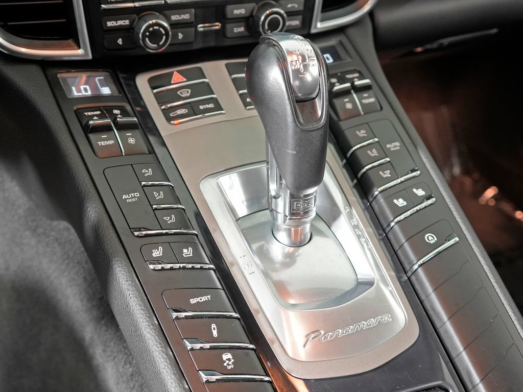 Certified 2016 Porsche Panamera Edition RWD image 32