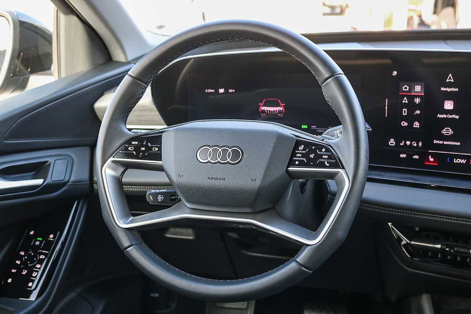 Used 2025 Audi Q6 e-tron Premium w/ Convenience Package image 18