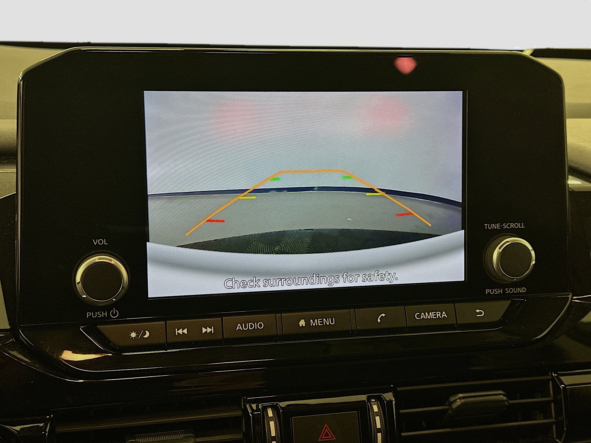 Used 2025 Nissan Pathfinder SV image 23