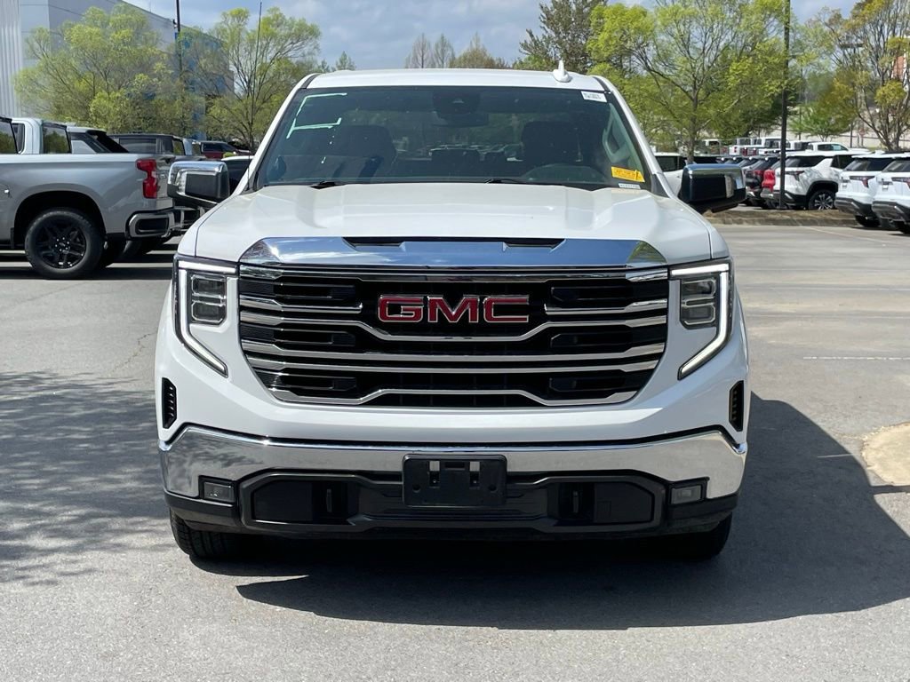 Used 2025 GMC Sierra 1500 SLT AWD/4WD image 2