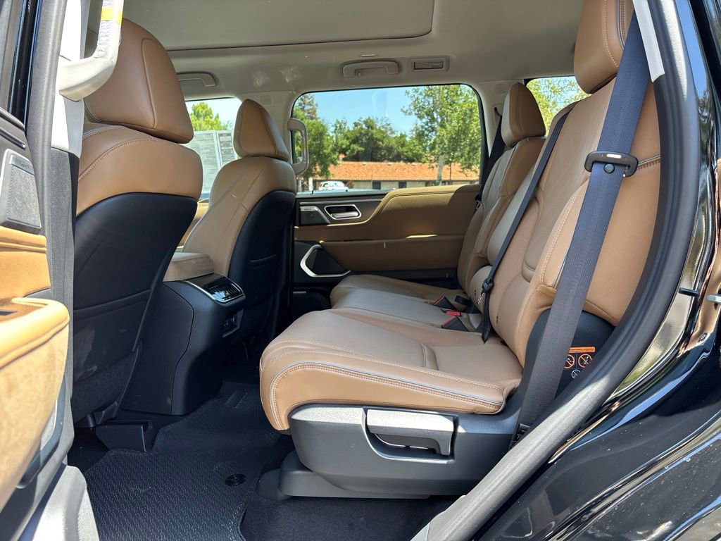 New 2026 INFINITI QX80 Luxe RWD image 8