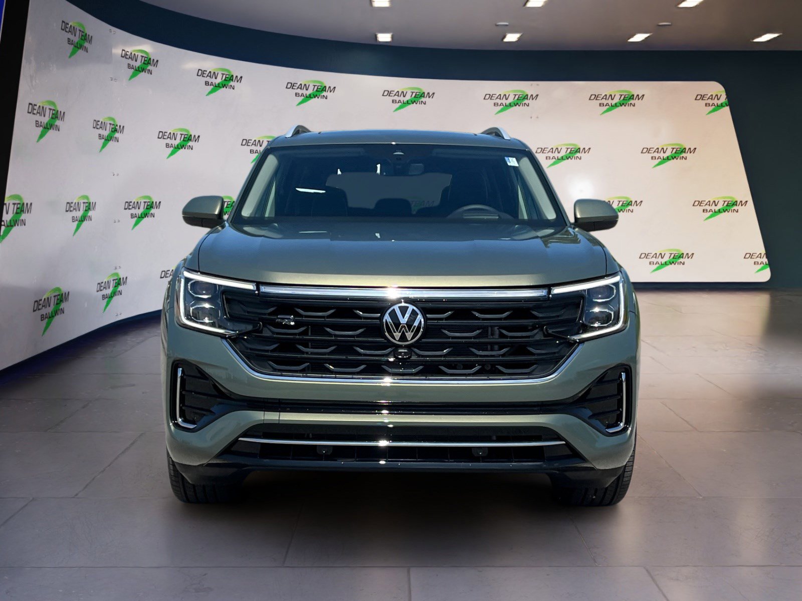 New 2025 Volkswagen Atlas SEL Premium R-Line image 2