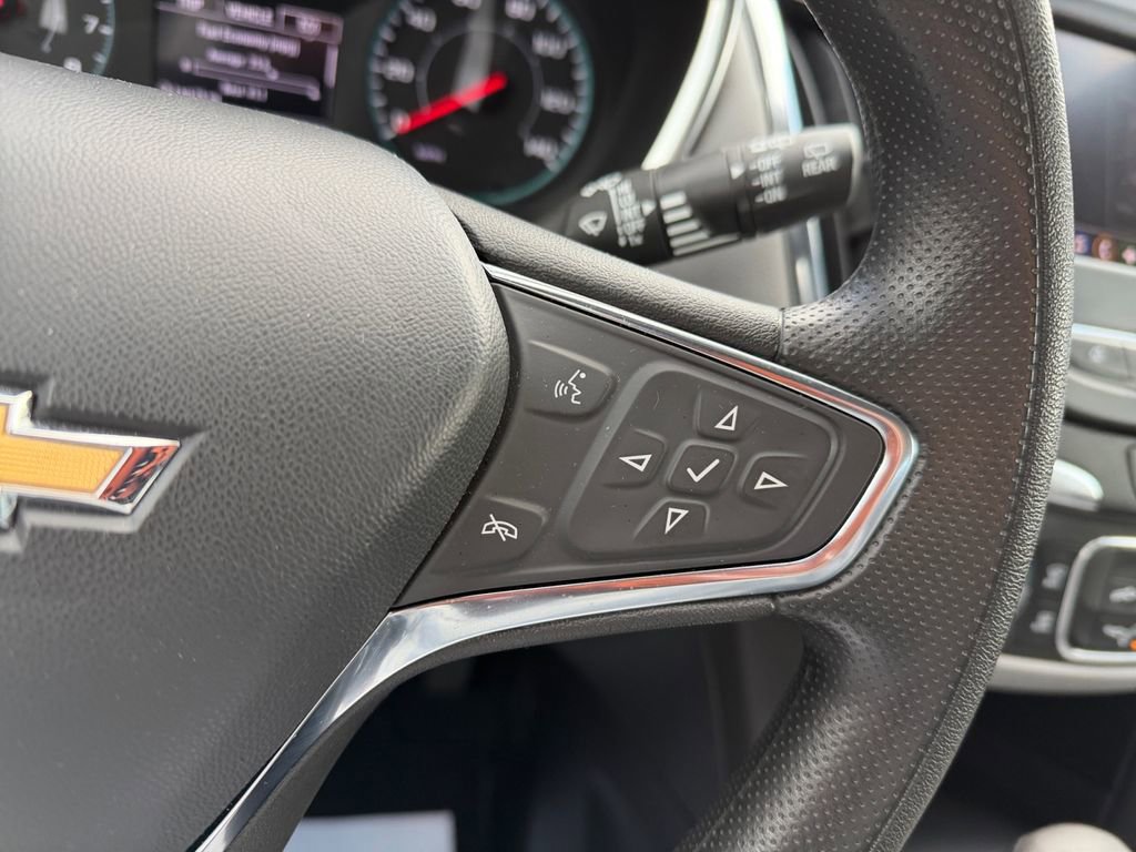 Used 2024 Chevrolet Equinox LS w/ Driver Confidence II Package image 18