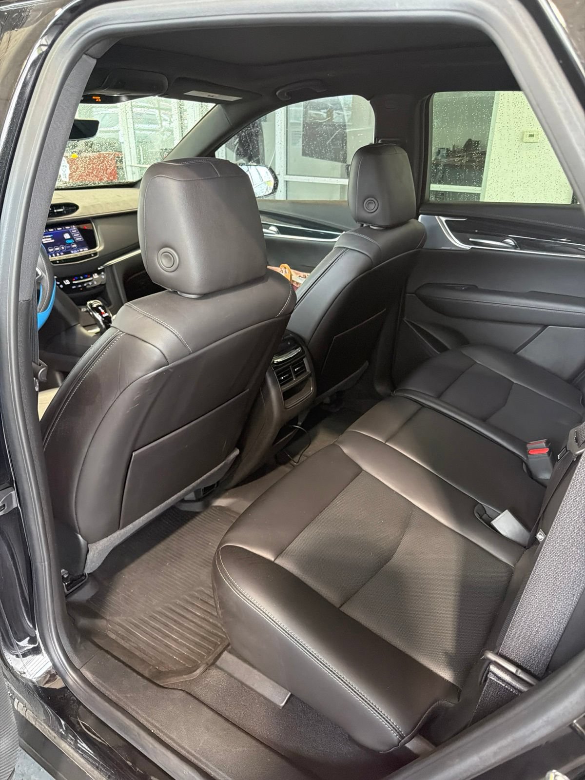 Used 2024 Cadillac XT5 Premium Luxury w/ Technology Package FWD image 9