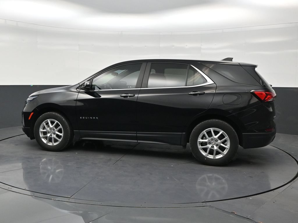 Used 2024 Chevrolet Equinox LT FWD image 2