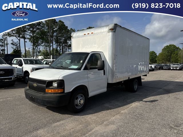 Used 2015 Chevrolet Express 3500 Extended RWD image 1