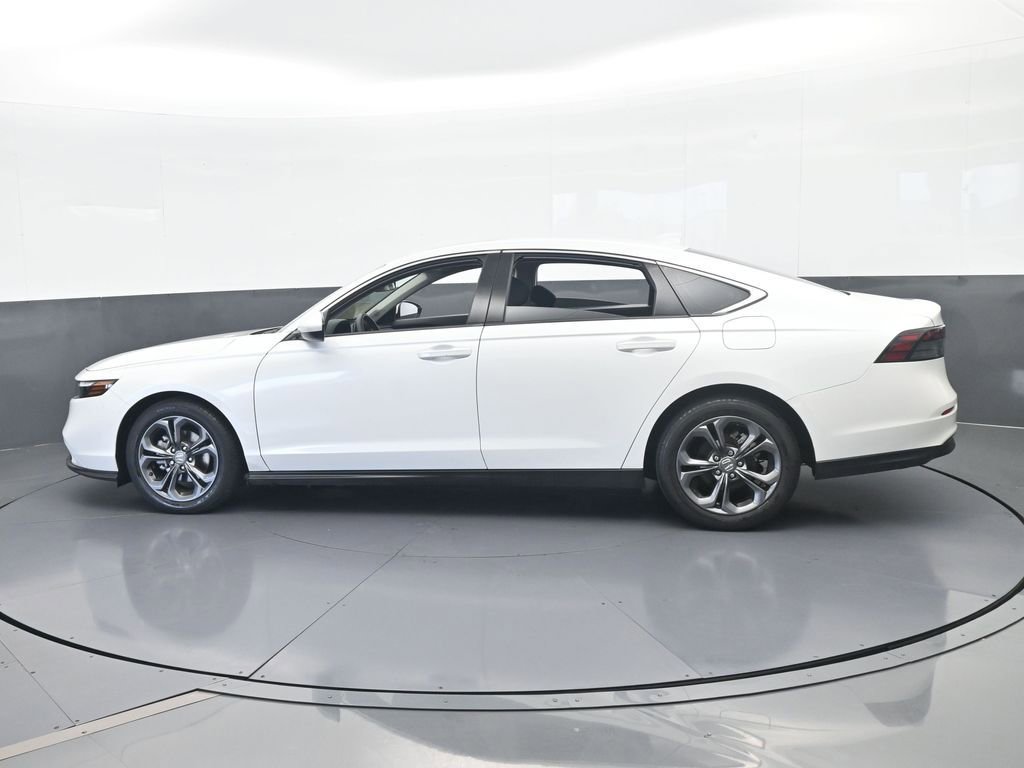 Used 2023 Honda Accord EX image 3