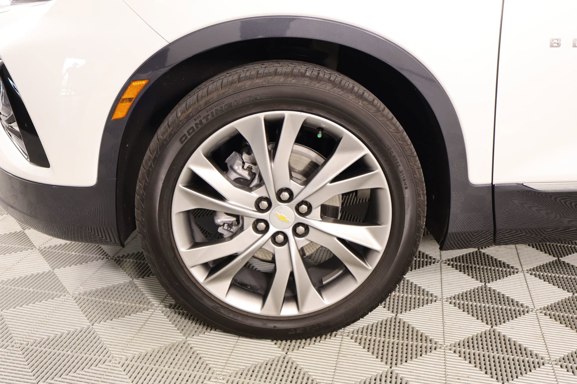 Used 2022 Chevrolet Blazer Premier w/ Enhanced Convenience Package FWD image 18