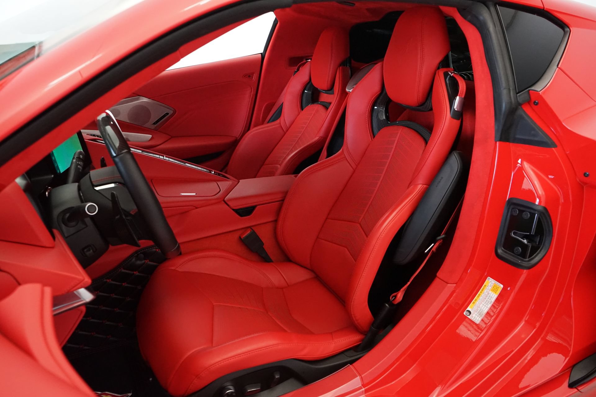 Used 2025 Chevrolet Corvette Z06 RWD image 9