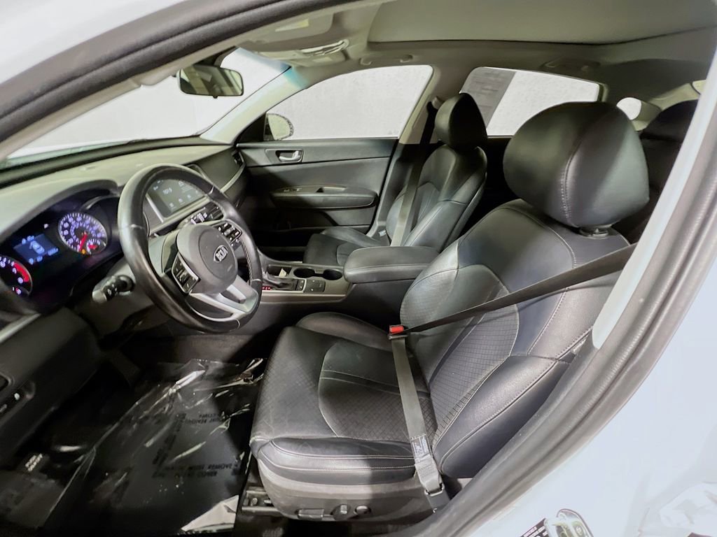 Used 2020 Kia Optima SE image 19