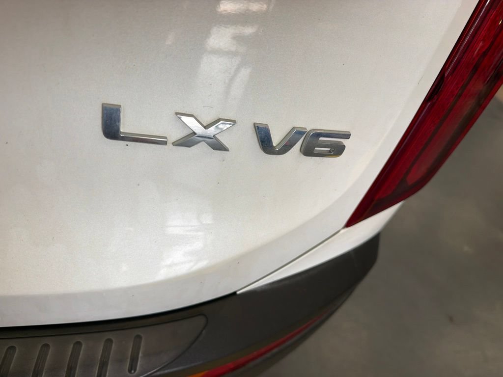 Used 2020 Kia Telluride LX AWD/4WD image 11