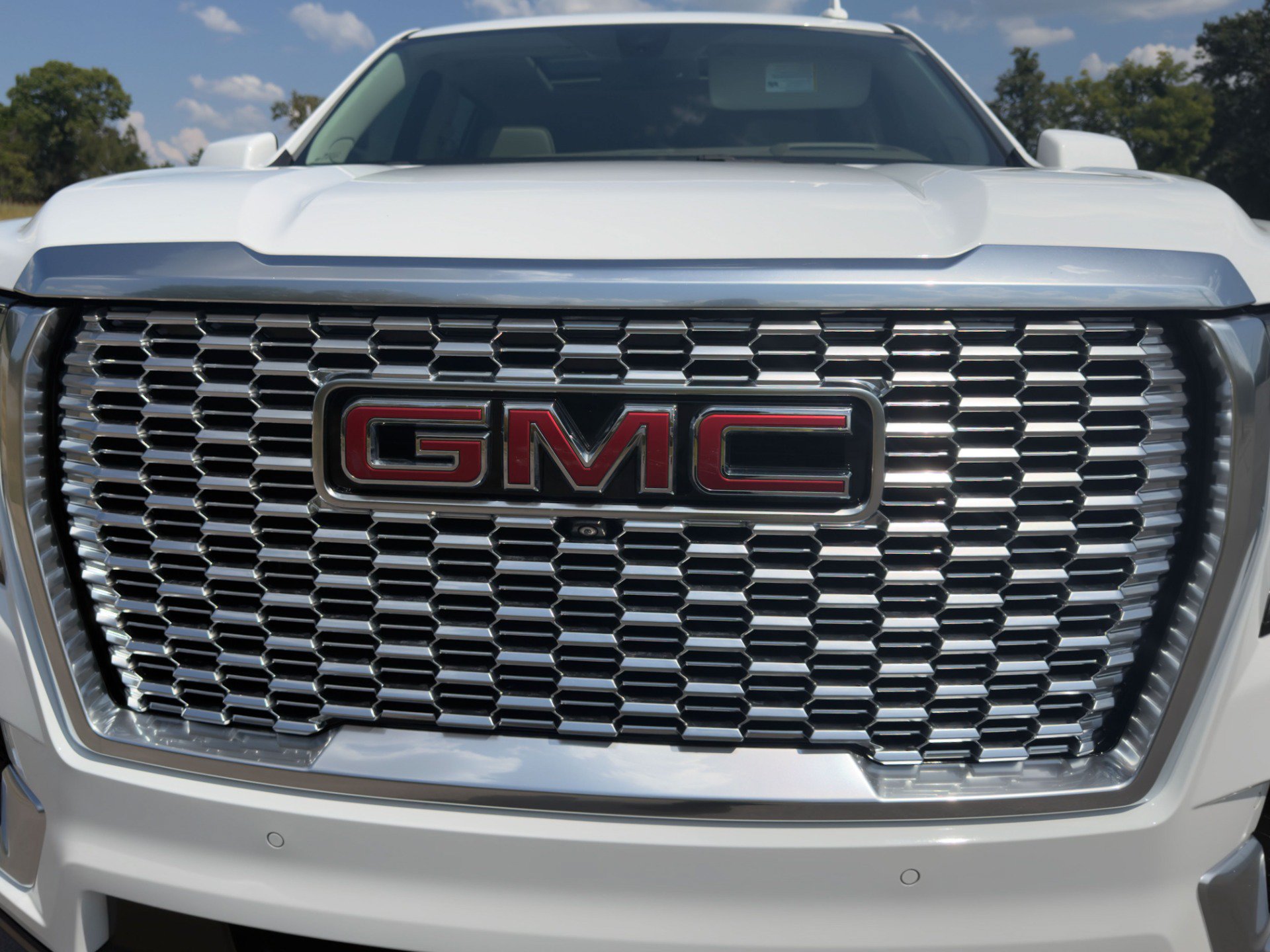 Used 2022 GMC Yukon XL Denali AWD/4WD image 18