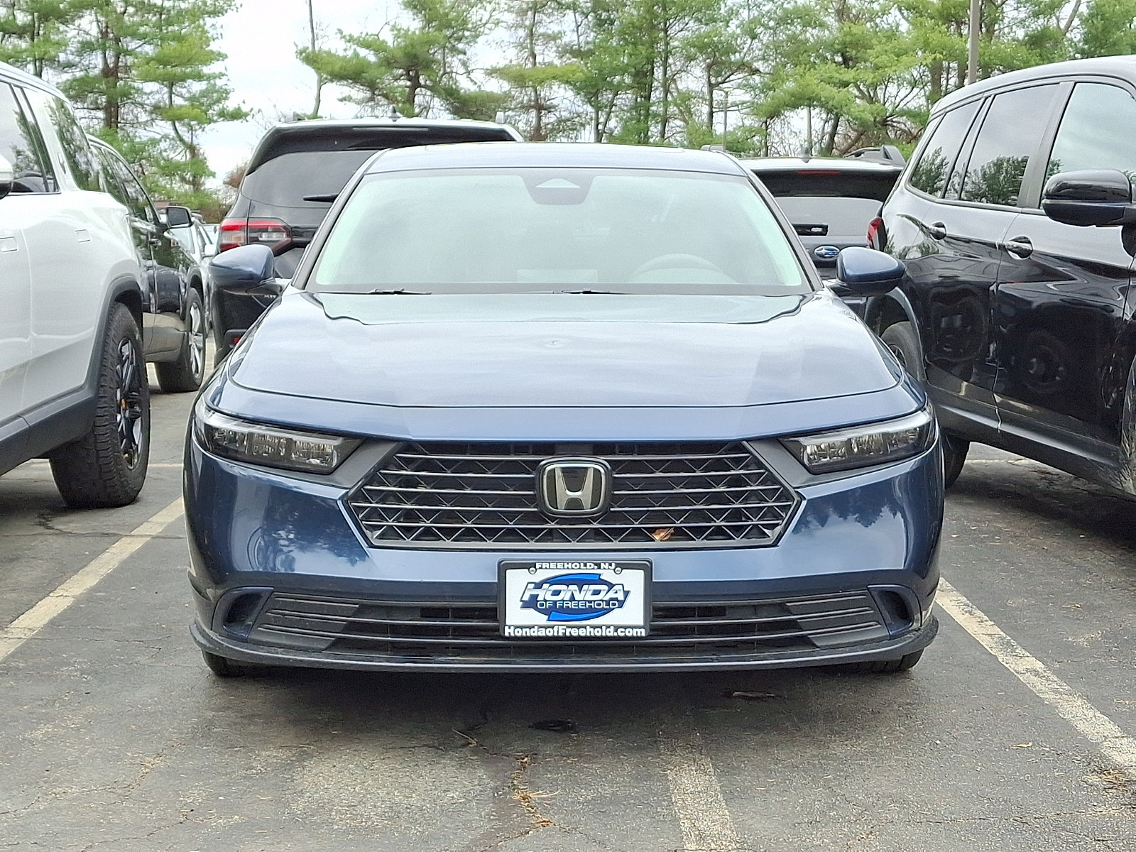 Used 2023 Honda Accord EX image 3
