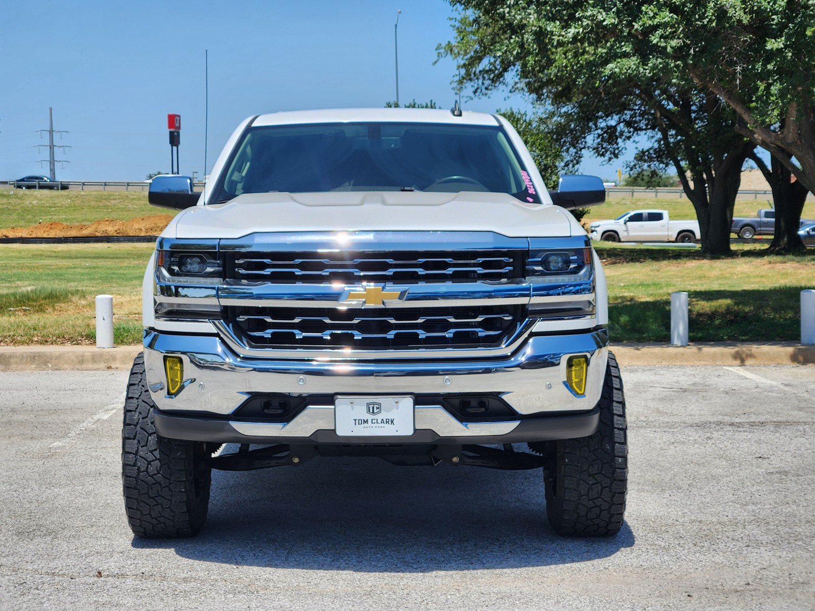 Used 2018 Chevrolet Silverado 1500 LTZ w/ Texas Edition AWD/4WD image 30