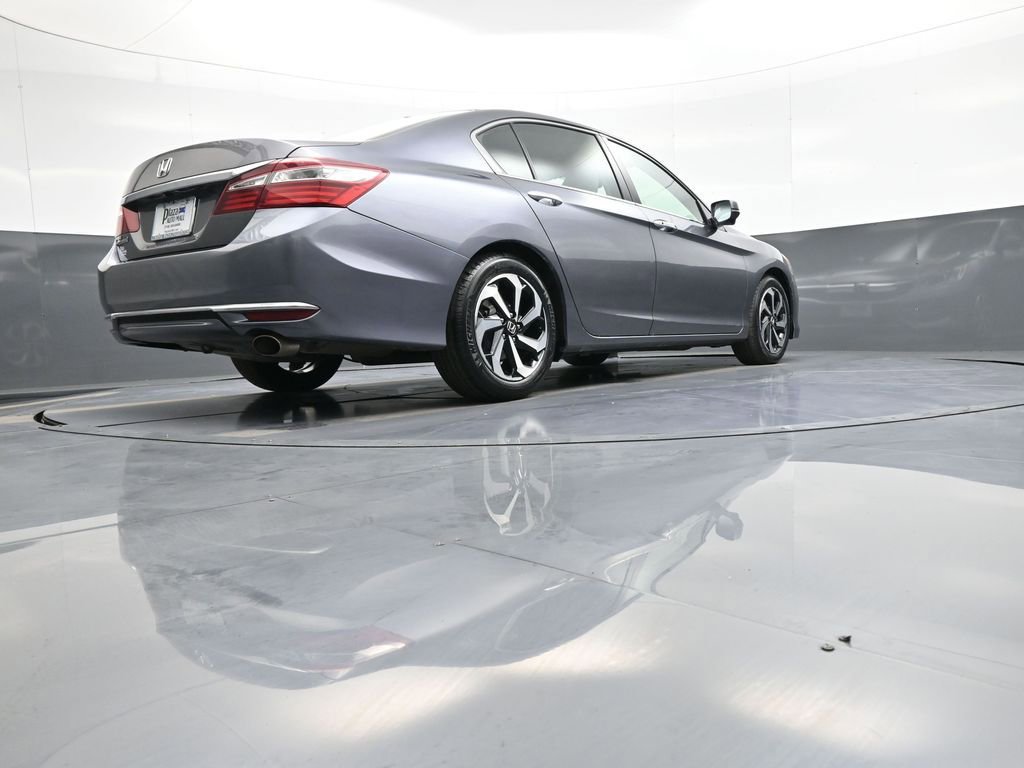 Certified 2017 Honda Accord EX-L image 30