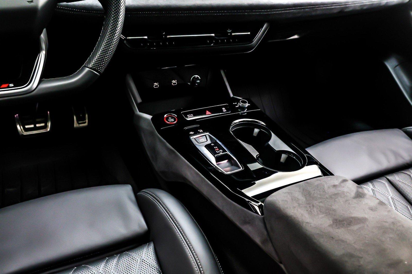 Used 2025 Audi S6 e-tron Premium Plus w/ Premium Plus image 7