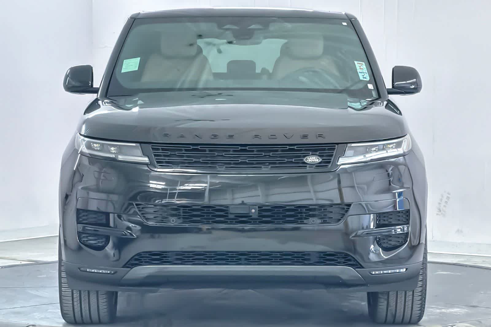 Used 2024 Land Rover Range Rover Sport SE AWD/4WD image 10
