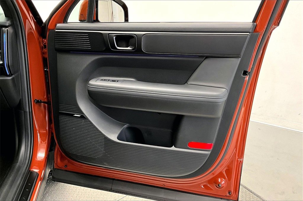 Certified 2025 Hyundai Santa Fe Calligraphy image 19