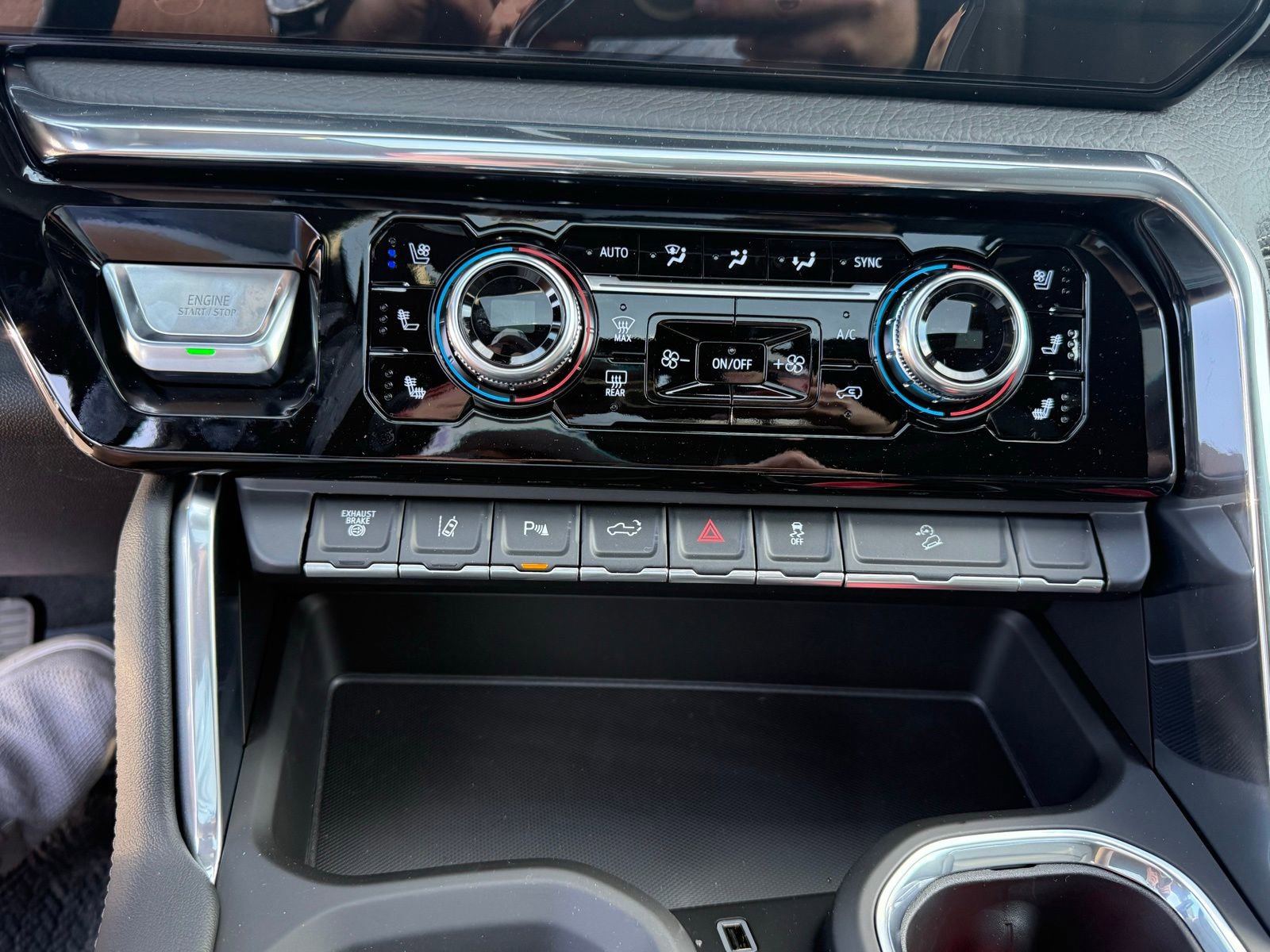 New 2026 GMC Sierra 2500 Denali w/ Denali Reserve Package image 24