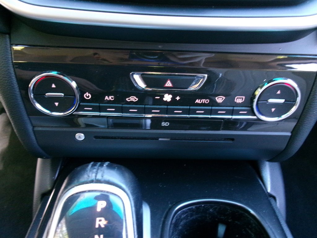 Used 2016 Maserati Ghibli RWD image 30