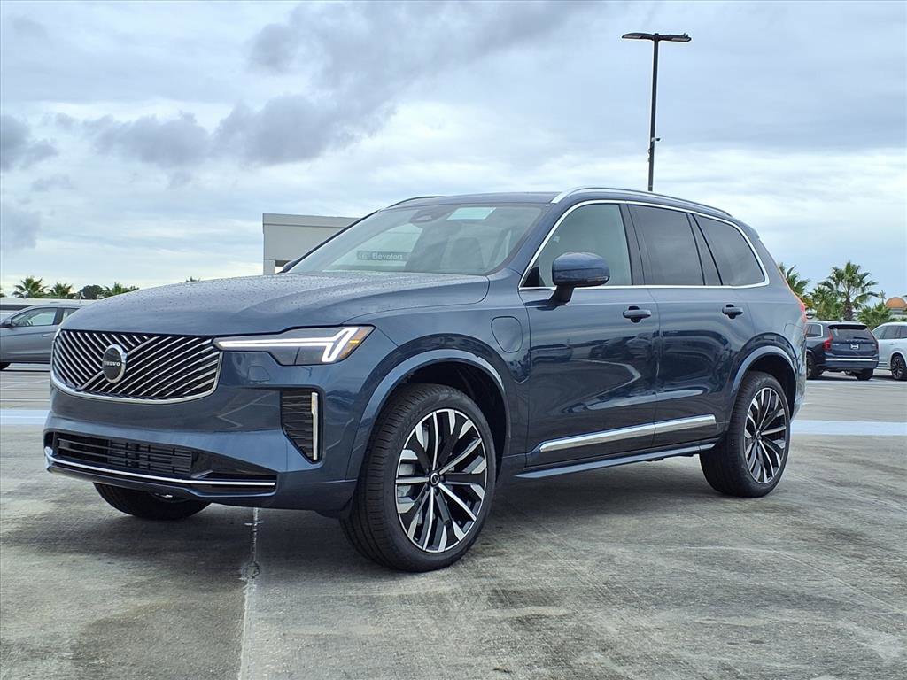 New 2026 Volvo XC90 T8 Core w/ Protection Package Premier AWD/4WD image 3