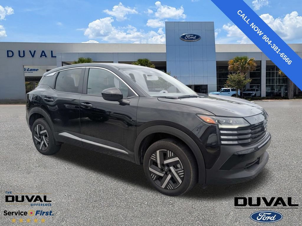 Used 2025 Nissan Kicks SV FWD image 1