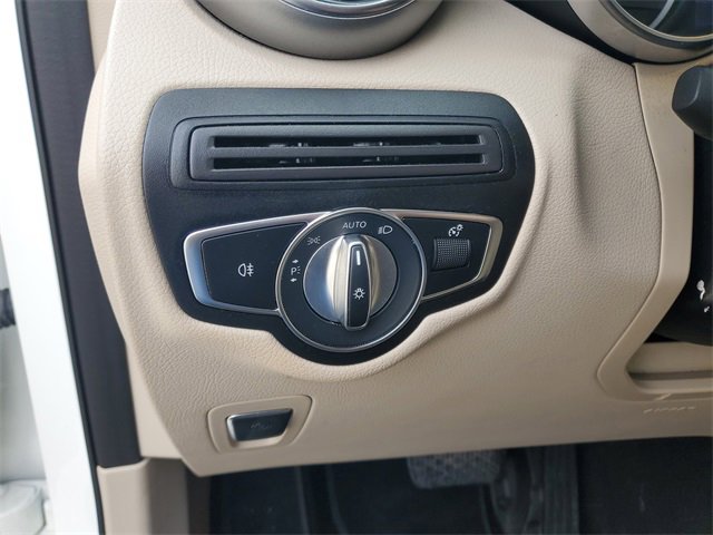 Used 2022 Mercedes-Benz GLC 300 image 16