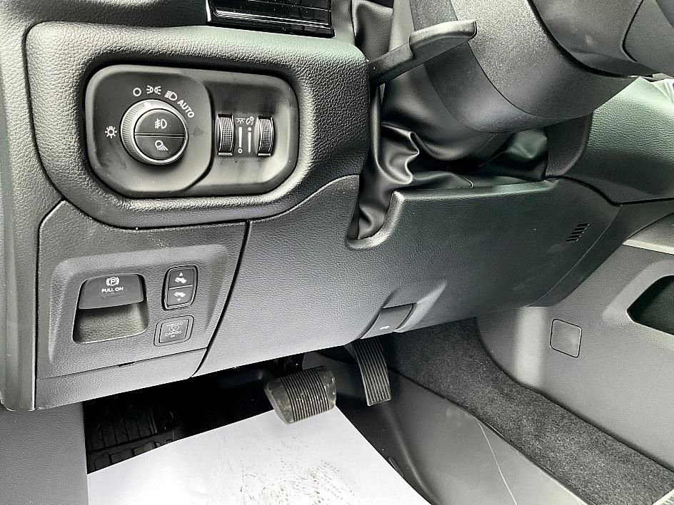 New 2026 RAM 1500 Laramie w/ Night Edition image 19