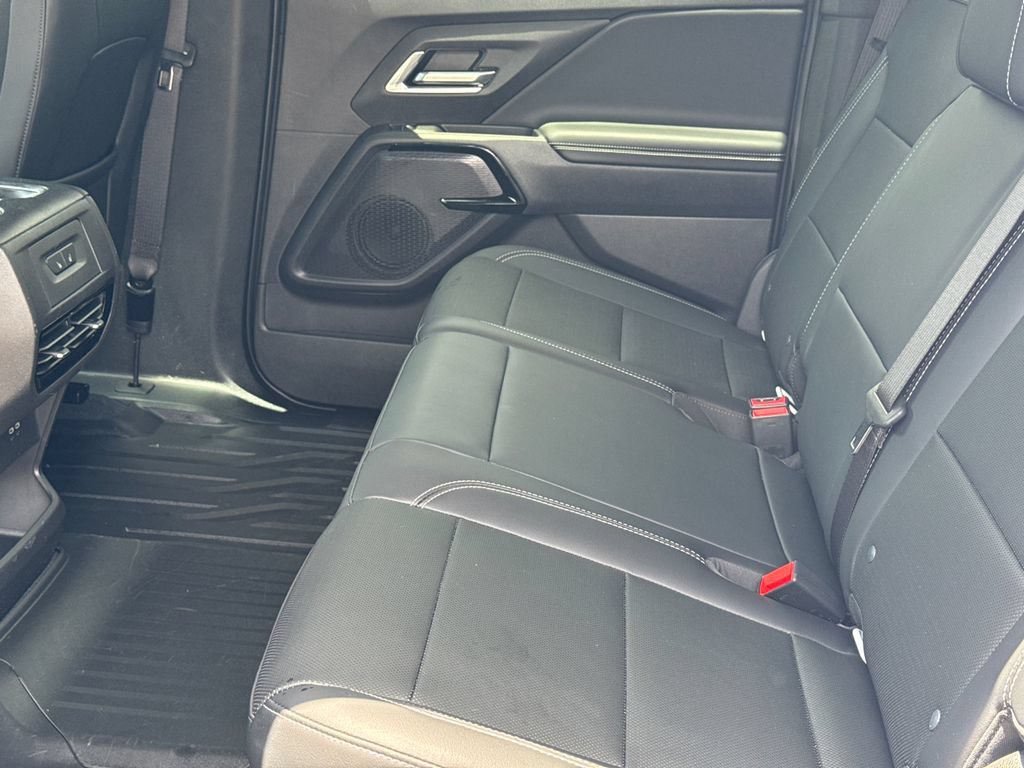 Used 2025 Chevrolet Silverado EV LT AWD/4WD image 20