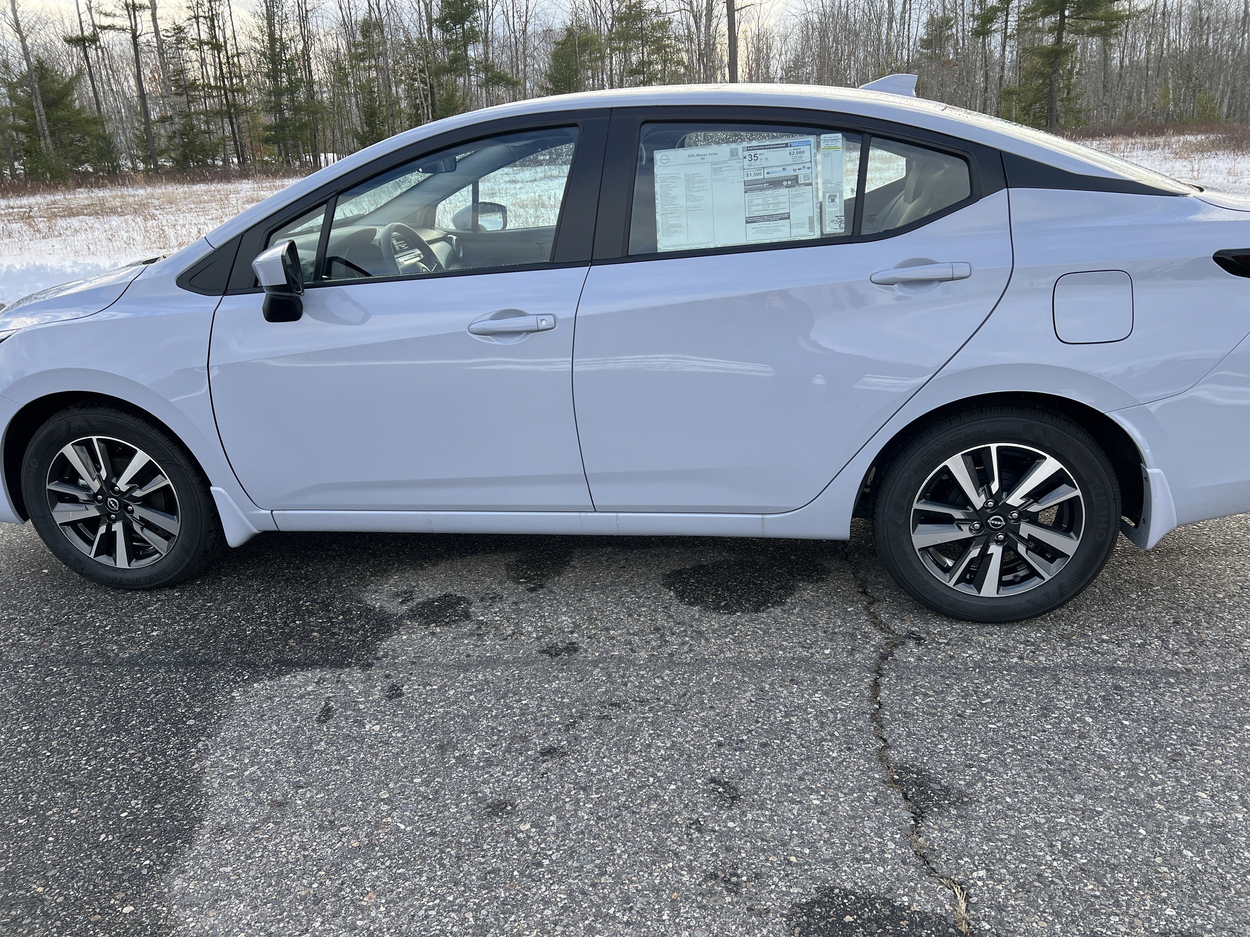 New 2025 Nissan Versa SV w/ Trunk Package FWD image 2