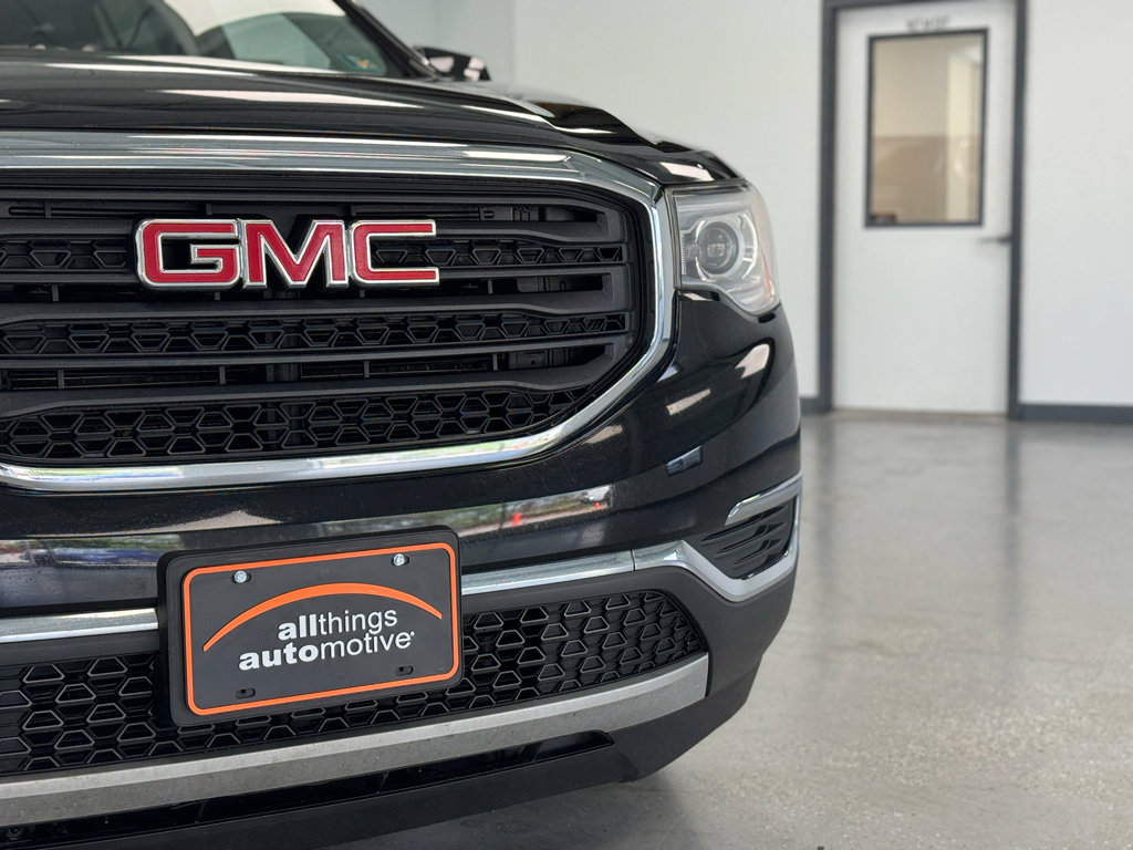 Used 2017 GMC Acadia SLE image 11