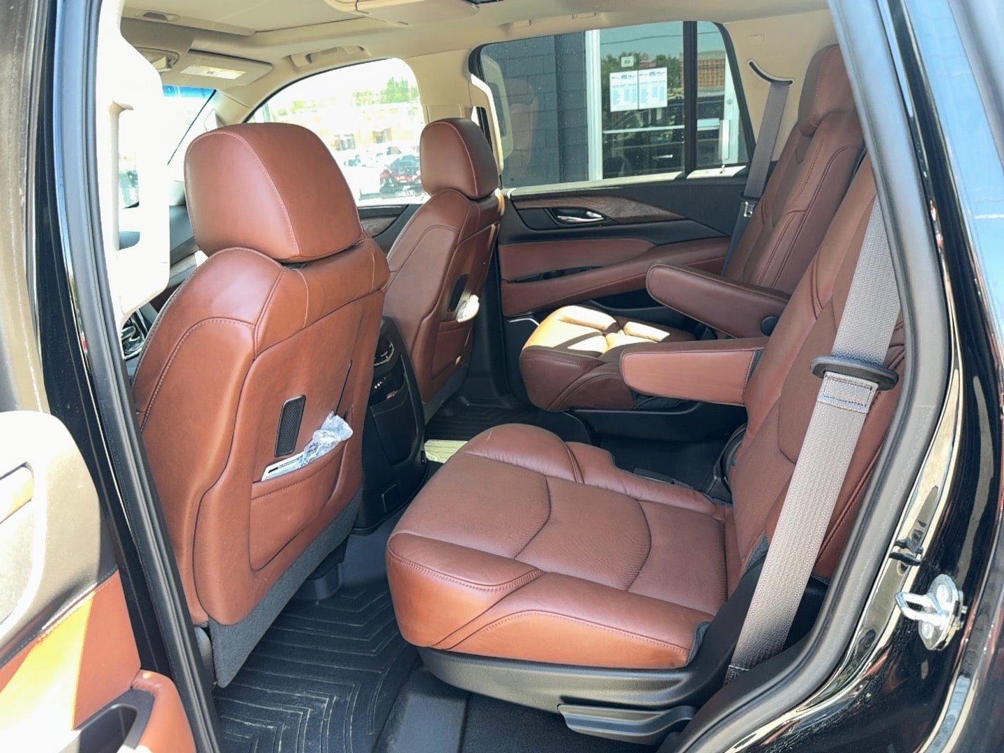 Used 2016 Cadillac Escalade Luxury AWD/4WD image 10