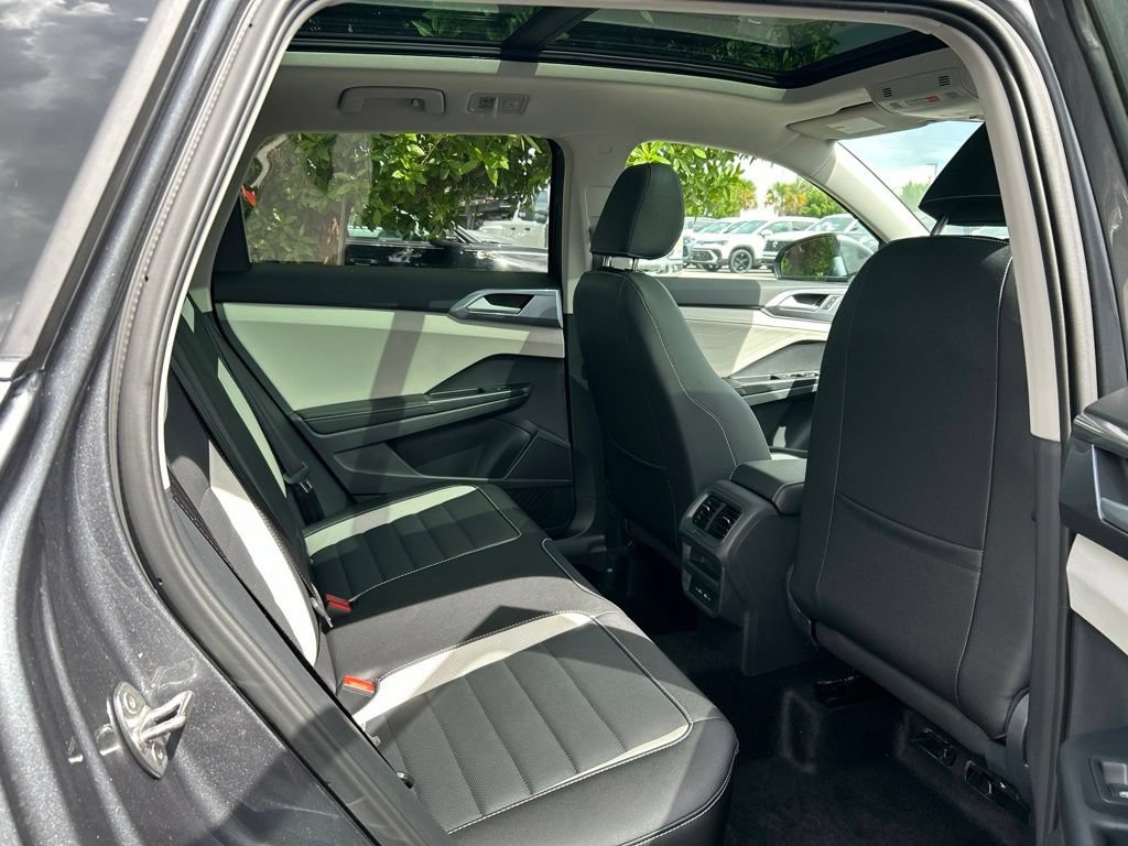 New 2026 Volkswagen Taos SEL AWD/4WD image 47
