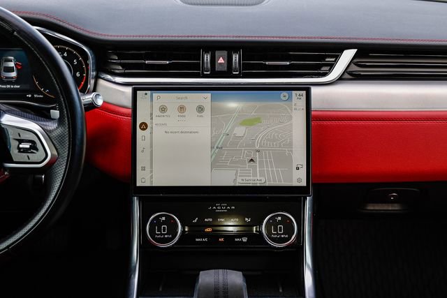 Used 2021 Jaguar XF R-Dynamic SE image 13